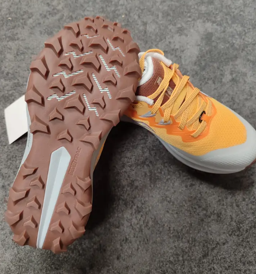 Chaussures de trail SAUCONY Peregrine 14 - Femme