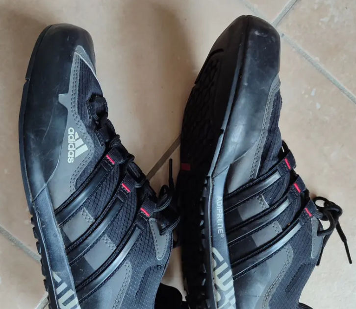 Chaussures d'approche ADIDAS Terrex swift solo - Homme